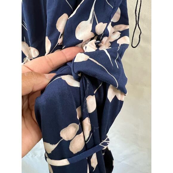 Maggy London Womens Navy Floral Halter Top Jumpsuit w/pockets Size 4 - Picture 5 of 6